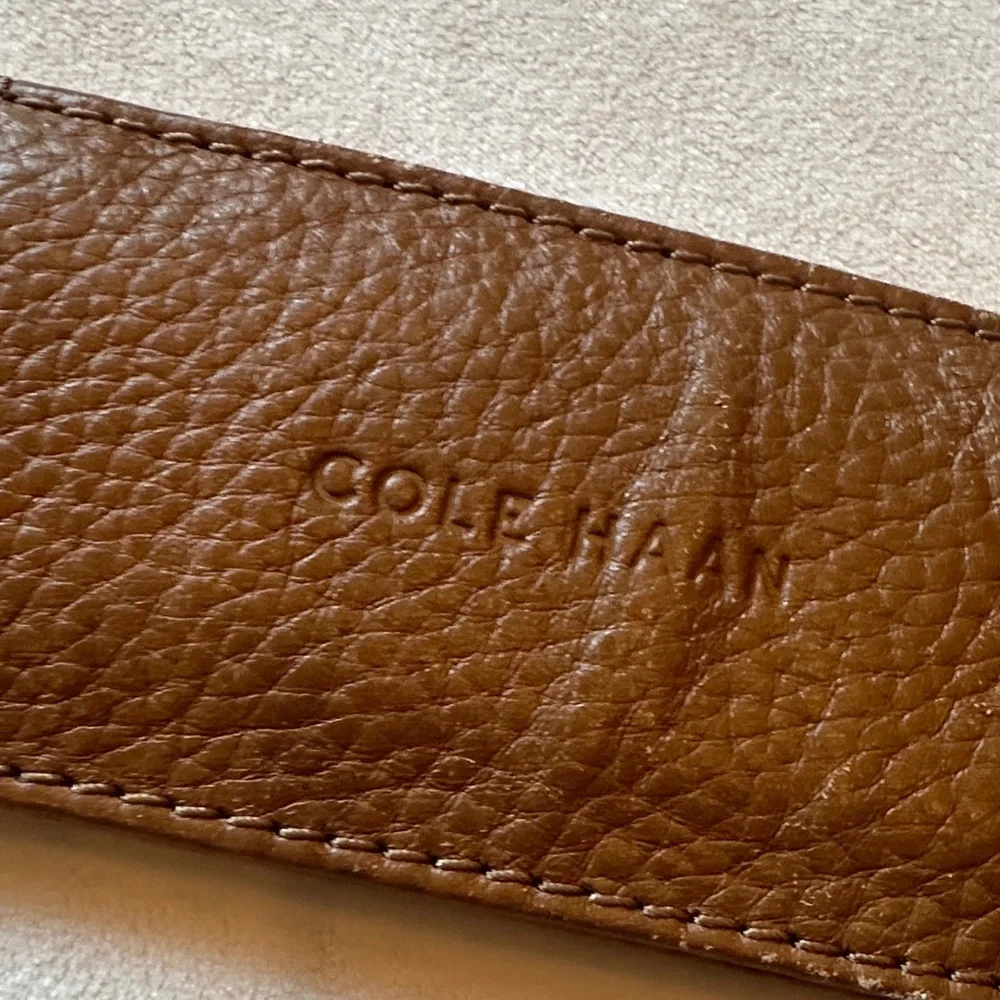 Classic Brown Leather Messenger Bag